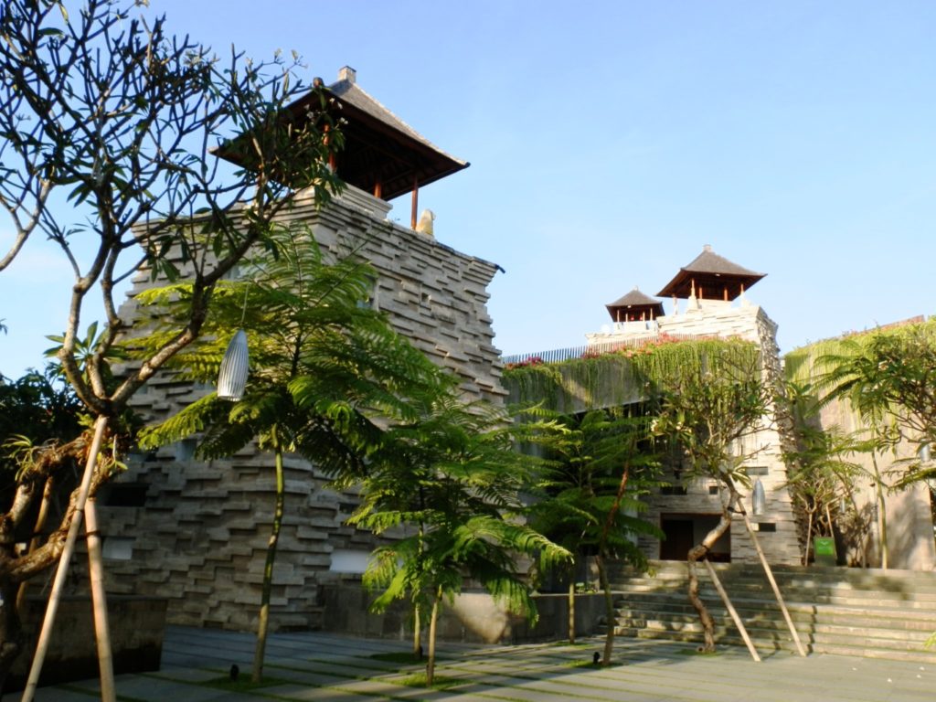 Sanur hotel - the buildings are so nice!